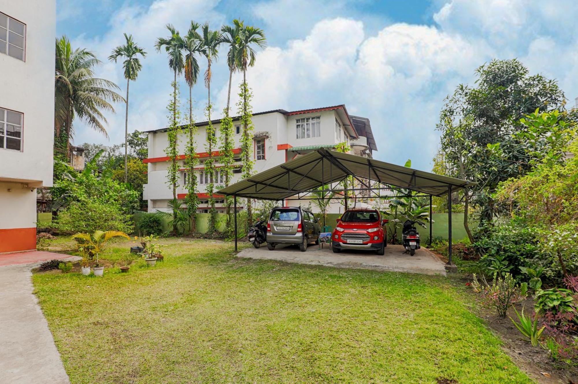 Green Vista Homestay Гувахати Екстериор снимка